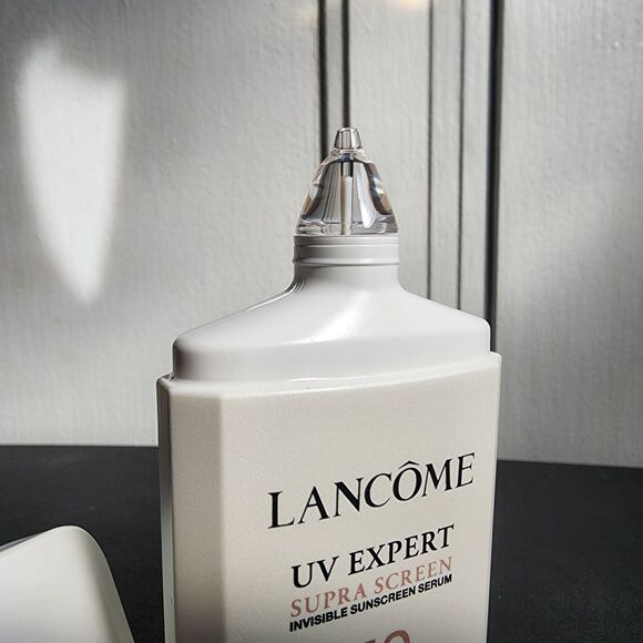 Lancome UV Expert Supra Screen Invisible Sunscreen Serum SPF 50 1.7oz New - Picture 3 of 3
